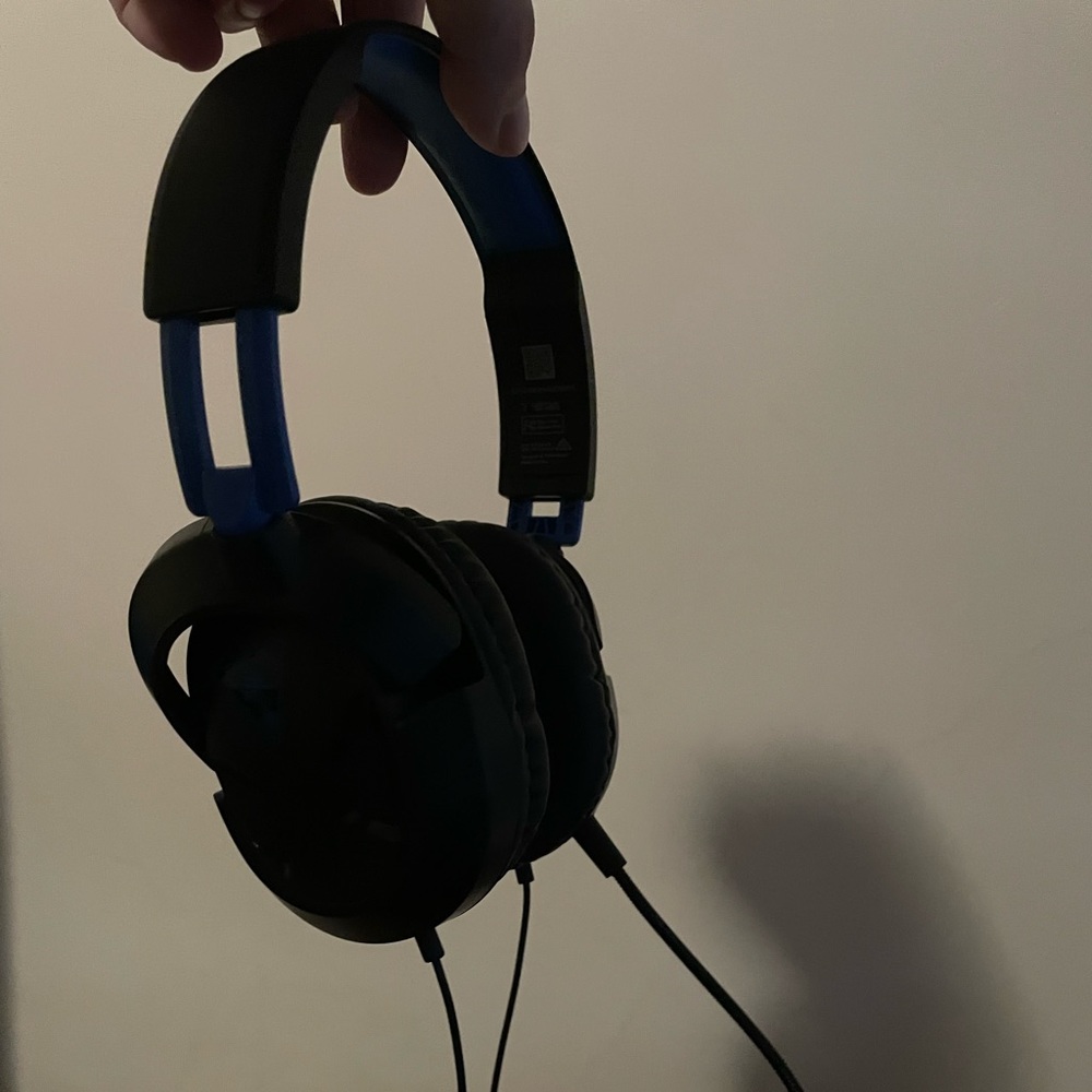 Turtle beach headset - Picture 2 of 4
